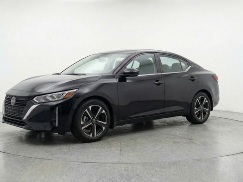 Used 2025 Nissan Sentra SV FWD image 3