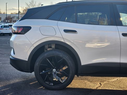 New 2026 Volkswagen ID.4 Pro S Plus AWD/4WD image 7
