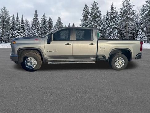 Used 2025 Chevrolet Silverado 2500 LT w/ Safety Package image 2