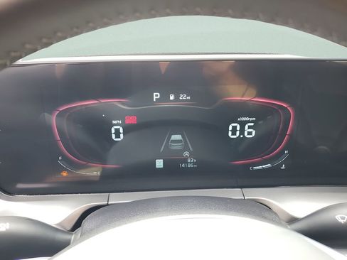 Used 2025 Kia Telluride LX FWD image 22