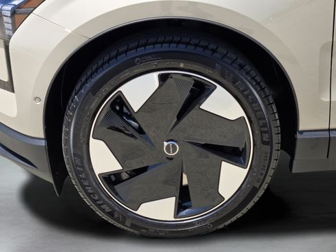 New 2026 Volvo EX30 Ultra w/ Protection Package Premier AWD/4WD image 28