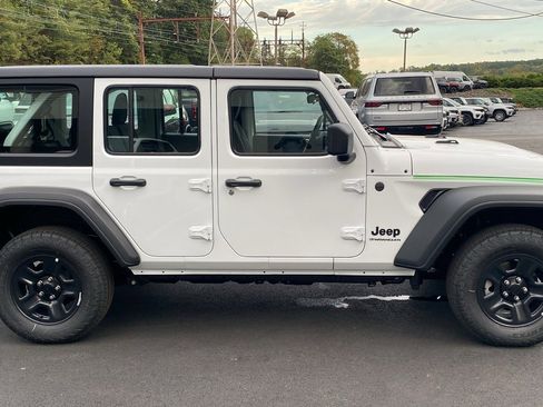 New 2026 Jeep Wrangler Unlimited Sport image 28