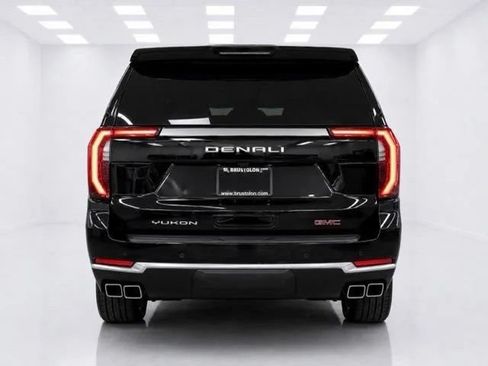 Used 2026 GMC Yukon Denali w/ Sun & Power Step Package AWD/4WD image 6