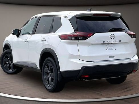 New 2026 Nissan Rogue SV FWD image 3