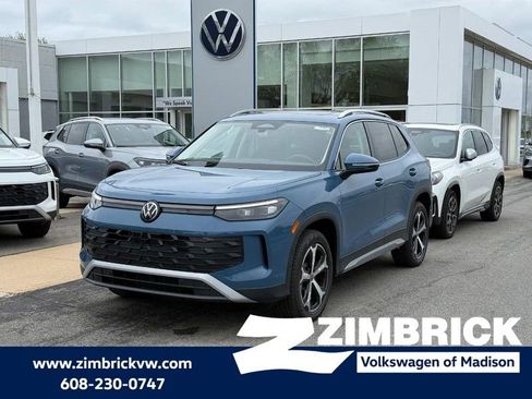 New 2026 Volkswagen Tiguan SE AWD/4WD image 1