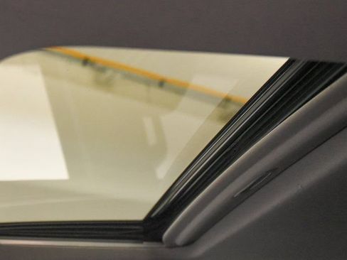 Used 2022 GMC Sierra 1500 SLT w/ SLT Convenience Package image 33