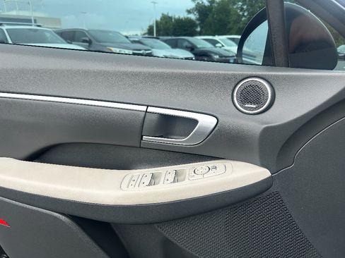 Used 2023 Hyundai Sonata SEL FWD image 25