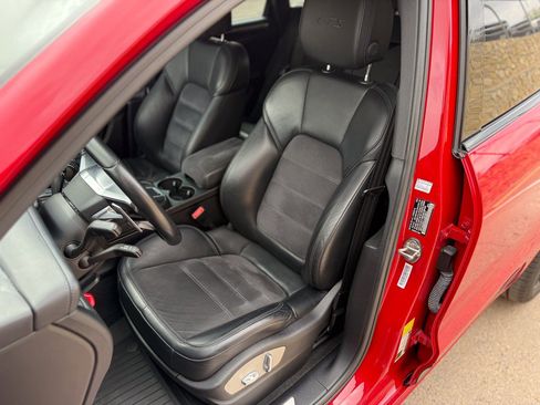 Used 2018 Porsche Macan GTS image 25