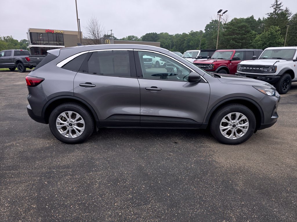 Certified 2024 Ford Escape Active w/ Tech Pack #1 AWD/4WD image 6