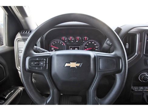 Used 2023 Chevrolet Silverado 1500 Custom image 16