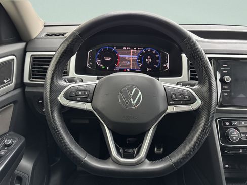 Used 2021 Volkswagen Atlas SEL Premium image 20