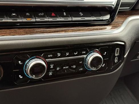 Used 2024 GMC Sierra 1500 Elevation AWD/4WD image 18