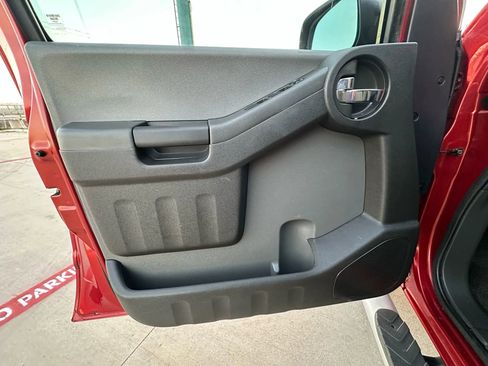 Used 2015 Nissan Xterra S w/ Value Package image 28