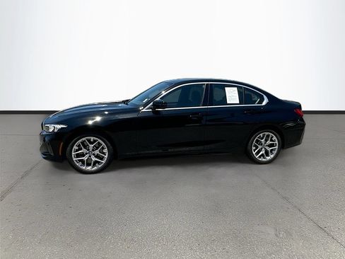 Used 2025 BMW 330i Sedan w/ Convenience Package RWD image 4