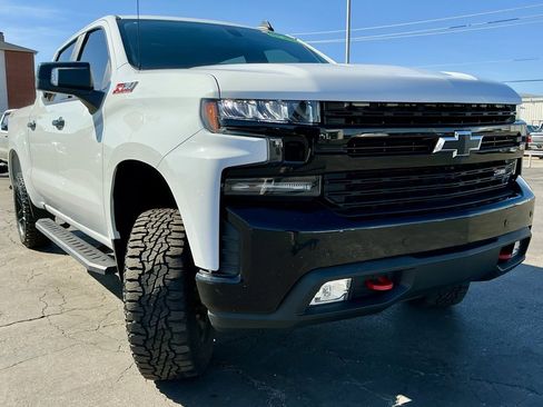 Used 2019 Chevrolet Silverado 1500 LT Trail Boss image 2