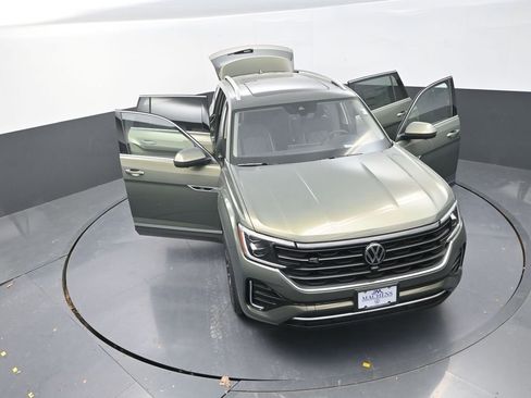 New 2026 Volkswagen Atlas SEL Premium R-Line image 30