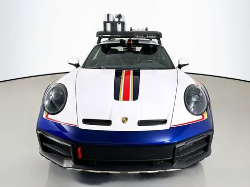 New 2023 Porsche 911 Dakar image 6