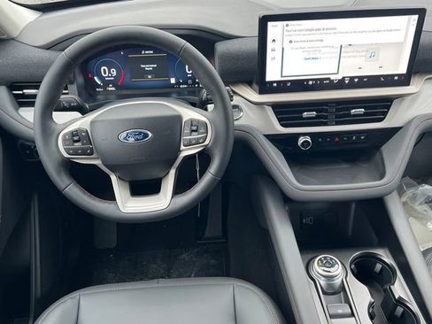 New 2026 Ford Explorer Active w/ Active Comfort Package image 15