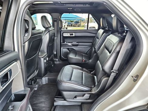 Used 2020 Ford Explorer Limited AWD/4WD image 21