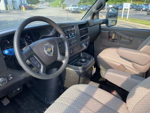 New 2025 Chevrolet Express 3500 w/ Power Convenience Package image 18