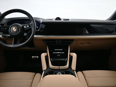 Certified 2026 Porsche Cayenne S AWD/4WD image 9