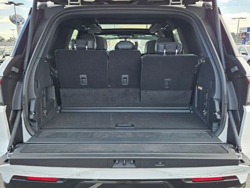 New 2025 Lincoln Navigator Reserve w/ Jet Appearance Package image 7