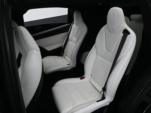 Used 2022 Tesla Model X Plaid AWD/4WD image 28