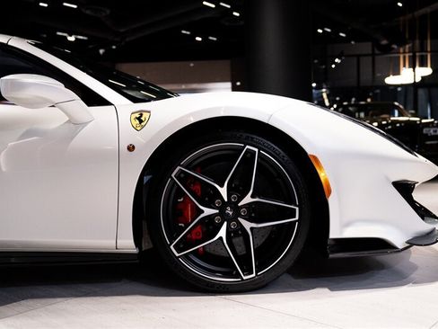 Used 2020 Ferrari 488 Pista Spider RWD image 23