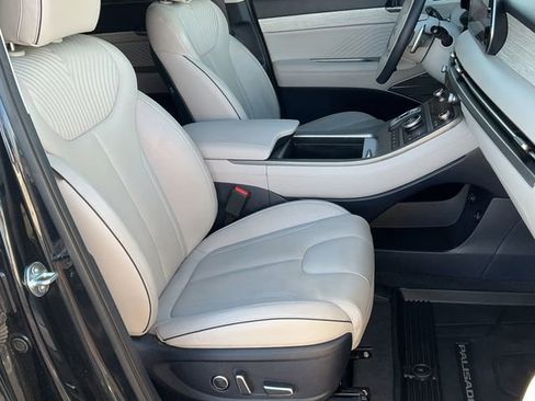 Used 2024 Hyundai Palisade Calligraphy image 22
