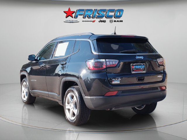 Used 2024 Jeep Compass Latitude AWD/4WD image 5