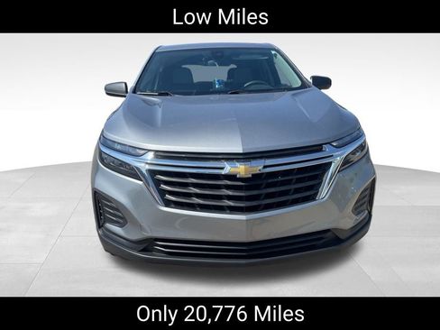 Certified 2023 Chevrolet Equinox LS w/ LS Convenience Package FWD image 2
