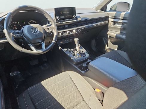 Used 2025 Honda CR-V Sport image 11