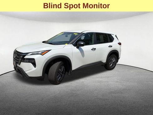 Used 2024 Nissan Rogue S AWD/4WD image 4