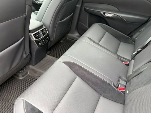 Used 2023 Lexus RX 500h F Sport AWD/4WD image 14