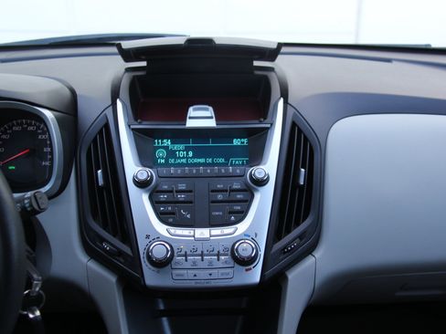 Used 2014 Chevrolet Equinox LS image 16