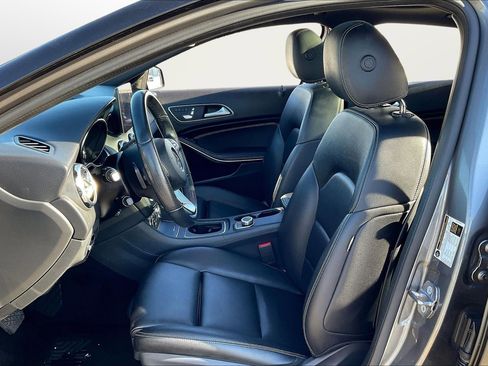 Used 2019 Mercedes-Benz GLA 250 4MATIC image 15