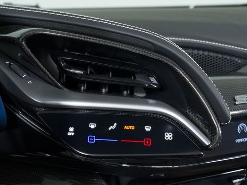 Used 2025 Ferrari SF90 Spider image 37