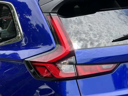 Used 2025 Honda HR-V LX image 9