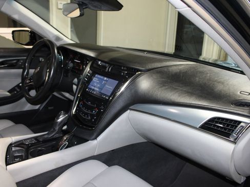 Used 2019 Cadillac CTS Luxury RWD image 32