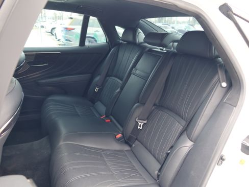 Used 2020 Lexus LS 500 w/ Interior Upgrade Package image 36