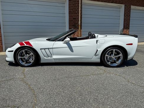 Used 2010 Chevrolet Corvette Grand Sport w/ Preferred Equipment Group RWD image 18