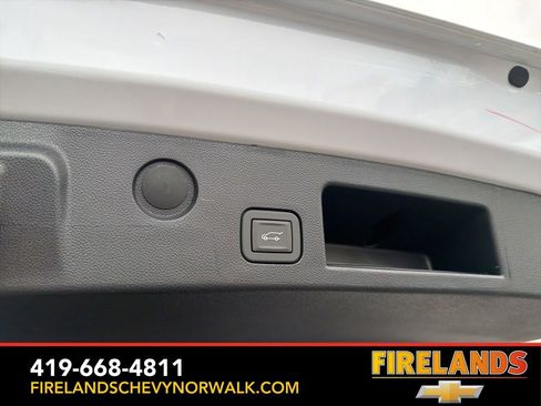 New 2026 Chevrolet Equinox ACTIV w/ Safety and Technology Package image 36