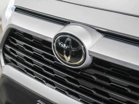 Certified 2023 Toyota RAV4 XLE Premium image 8