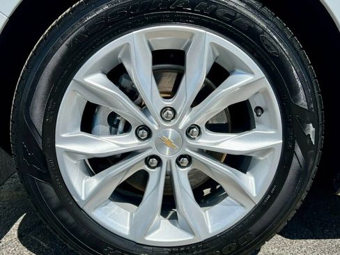 Used 2024 Chevrolet Malibu LT FWD image 29