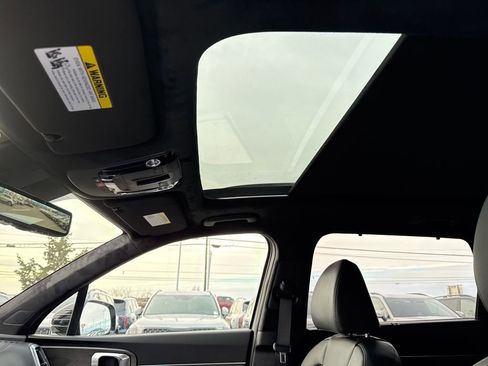 New 2025 Kia Sorento SX Prestige image 33