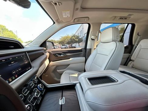 Used 2021 GMC Yukon Denali w/ Denali Premium Package AWD/4WD image 52