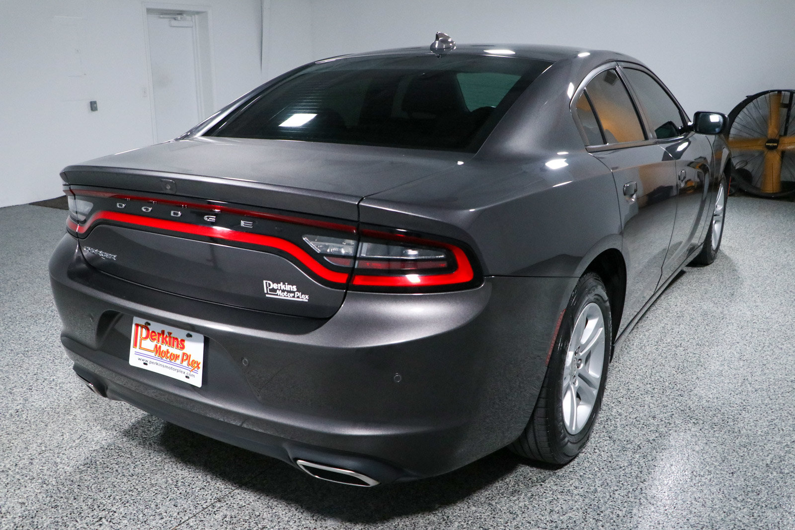 Used 2023 Dodge Charger SXT RWD image 7