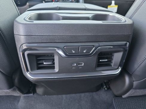 New 2025 GMC Sierra 2500 Denali w/ Denali Reserve Package image 19