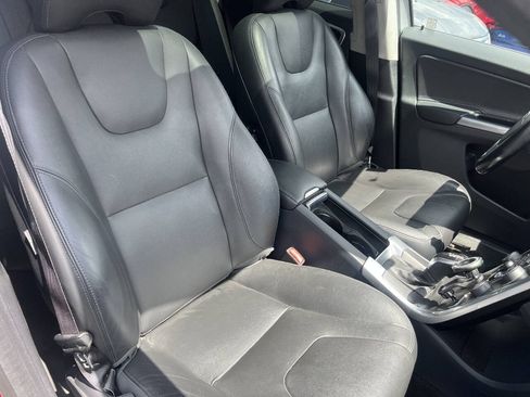 Used 2015 Volvo XC60 3.2 Platinum AWD/4WD image 3