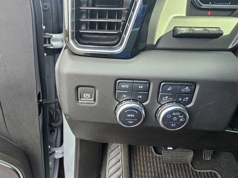 Used 2025 GMC Sierra 1500 Denali Ultimate AWD/4WD image 27